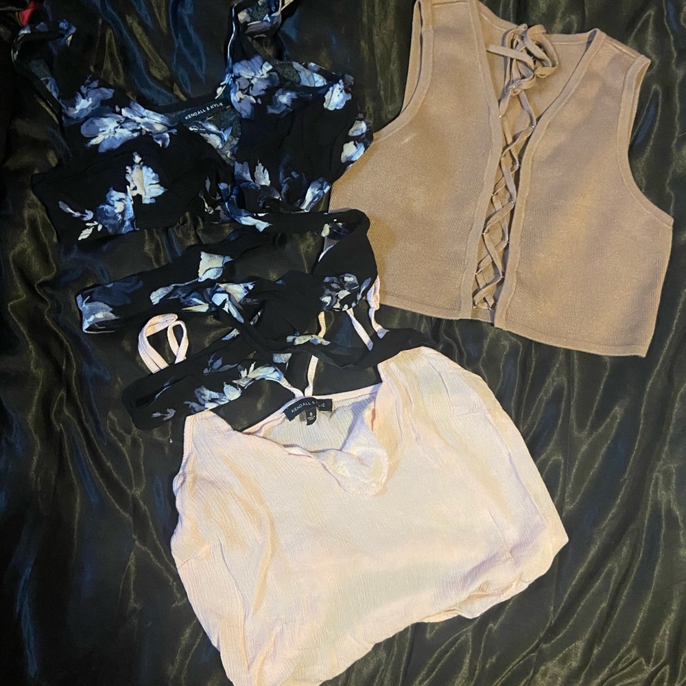 Kendall and Kylie lot